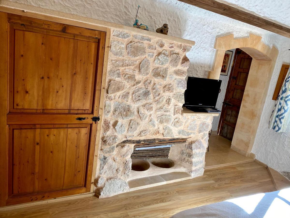 Finca Ses Fontanelles Андратс Екстериор снимка