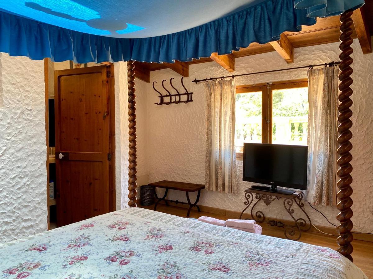 Finca Ses Fontanelles Андратс Екстериор снимка